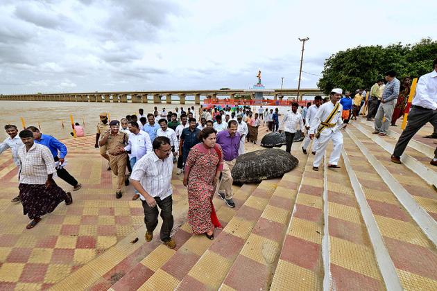 cmkcrpromisestodevelopalampurmahbubnagar